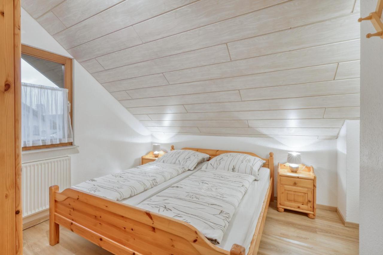 Seepark Kirchheim Ferienhaus bei Nina mit Sauna Exterior foto