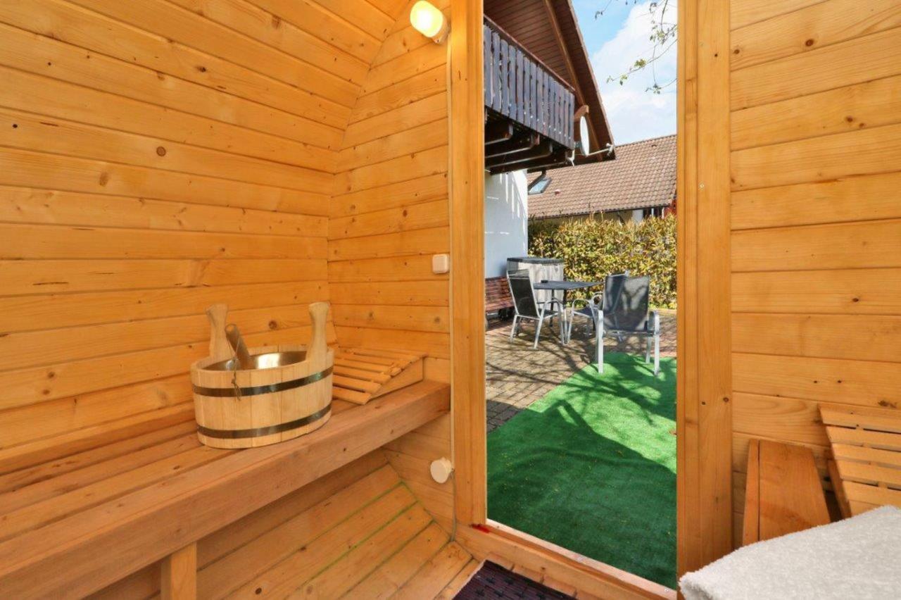 Seepark Kirchheim Ferienhaus bei Nina mit Sauna Exterior foto